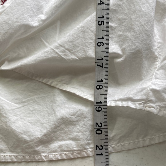 beachlunchlounge Off the Shoulders  Blouse with Red Embroidery - Picture 9 of 9